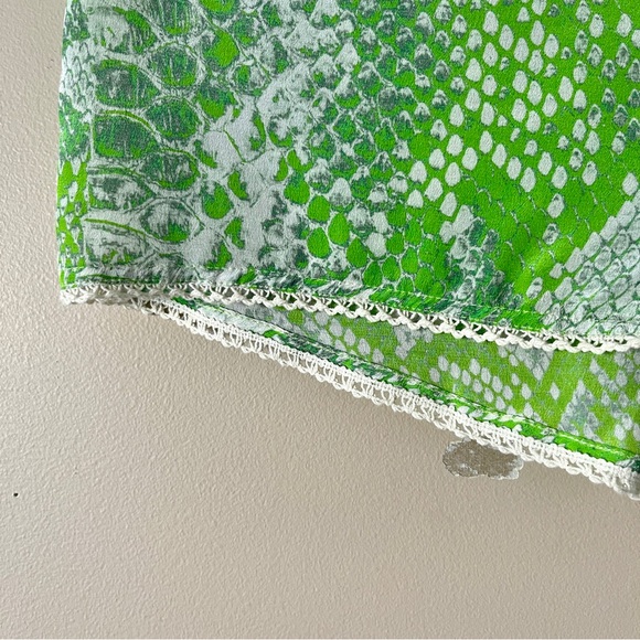 TAJ by Sabrina Crippa | Green 100% Silk Crochet Knit Swim Cover Up Shorts Sz XS - Picture 3 of 7